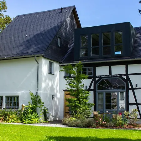 Michels Muehle - Pitt Sin Atelier Apartman